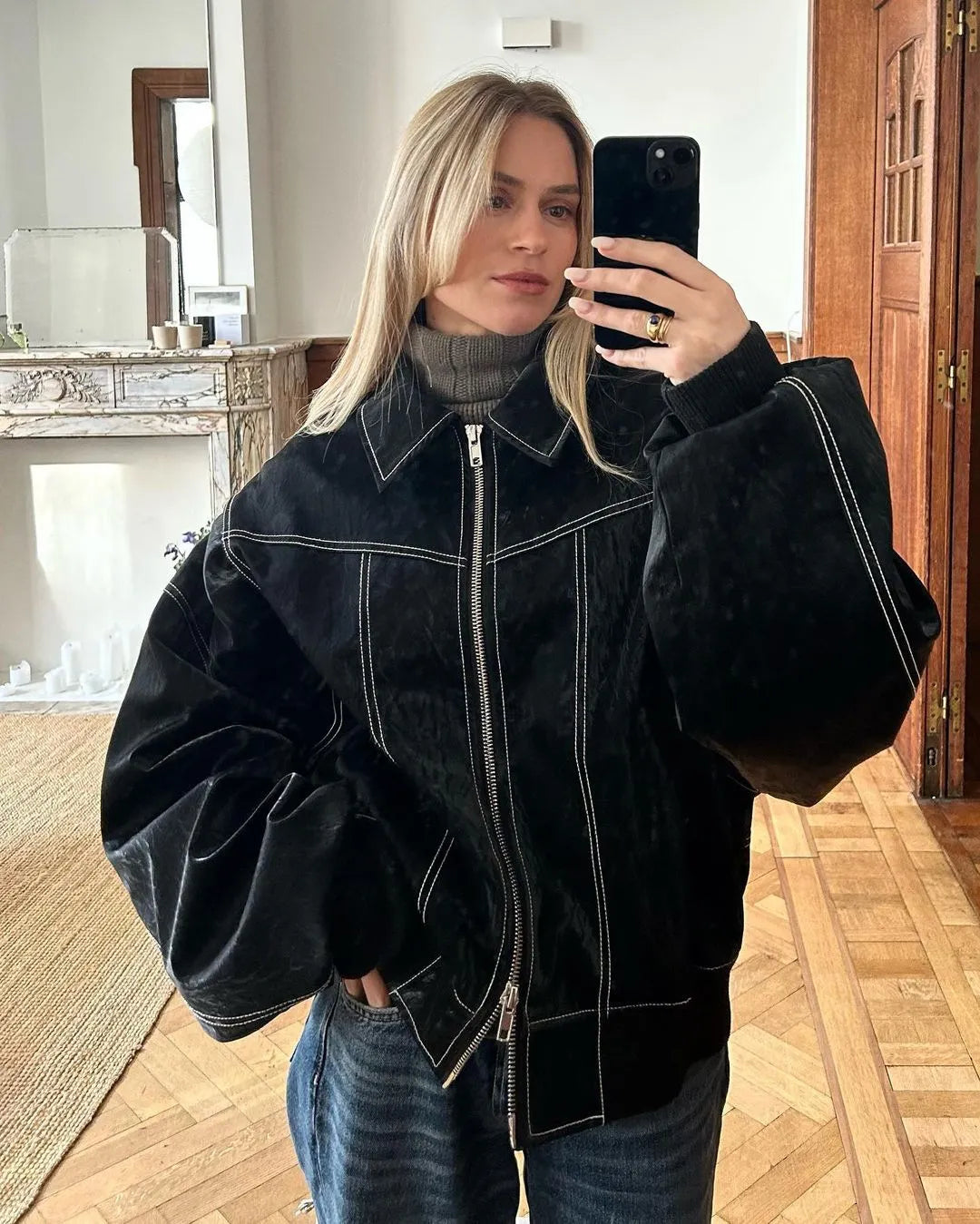 Oversized bomberjack met contrasterende stiksels