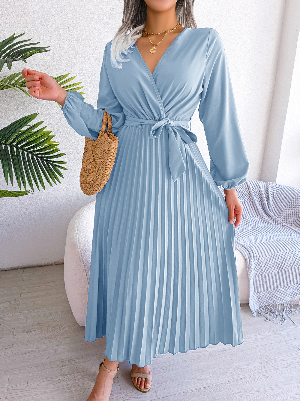 SERENA – Minimalistische Midi Jurk met Ceintuur