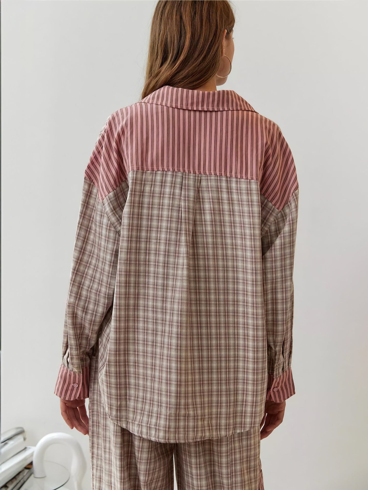 Camilla | Losvallende geruite pyjamaset in casual-chique stijl