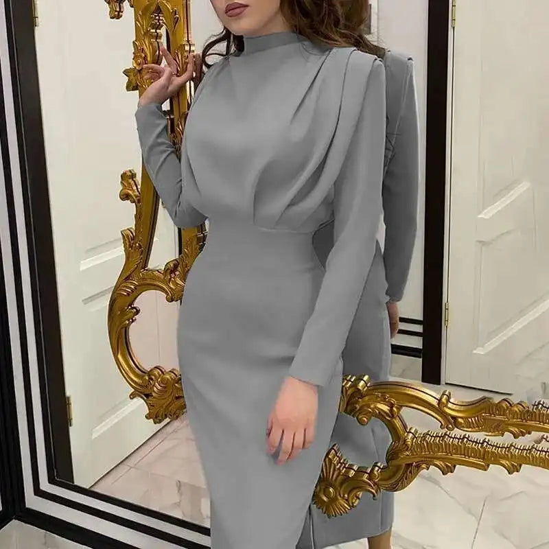 ZAYRA | Midi-jurk met colkraag en elegante belijning