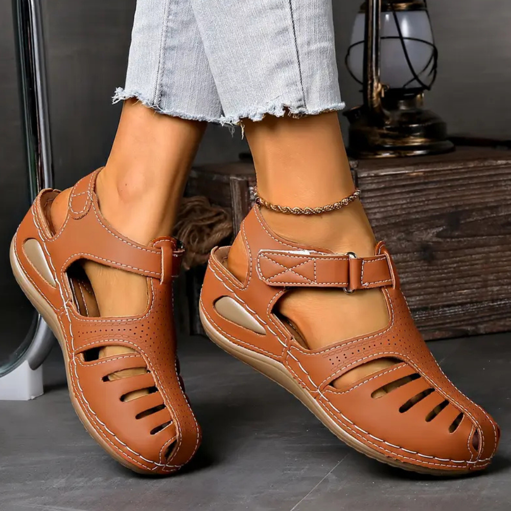 AURELIA | Tijdloze Sandalen met Stevige Bandjes