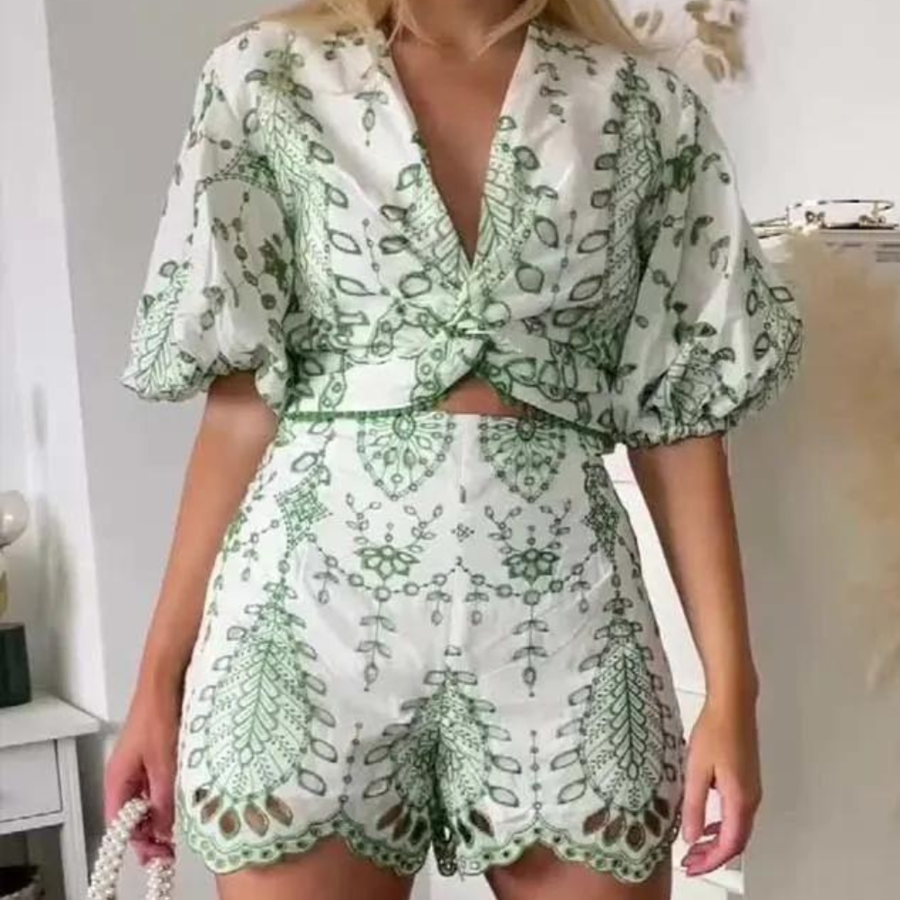 LUMI | Luchtige co-ord set met geborduurde details
