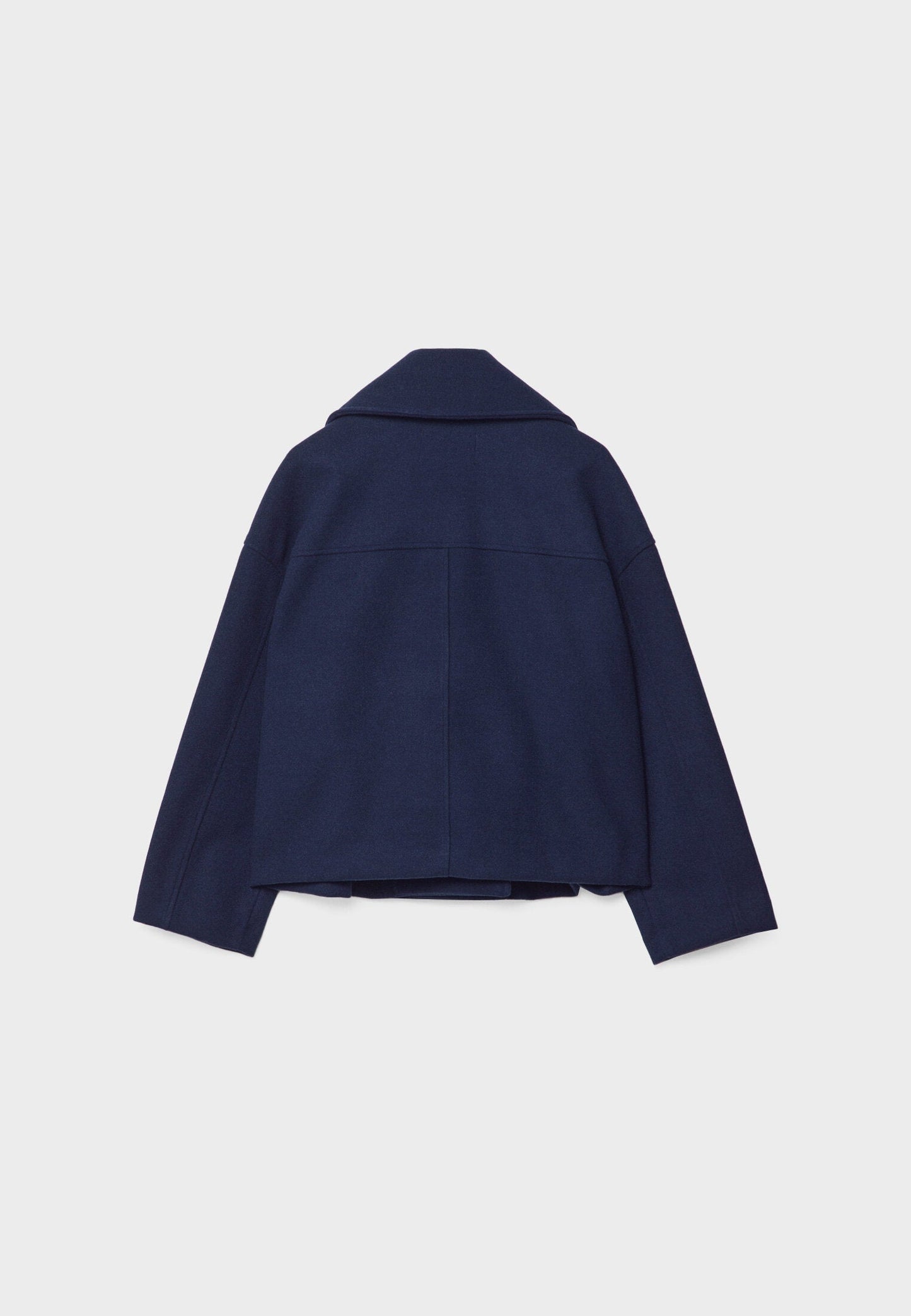 Chique korte damesjas met dubbele knopen | Cropped double-breasted mantel