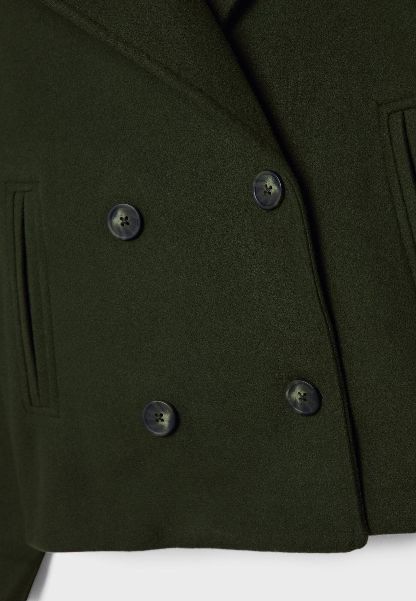 Chique korte damesjas met dubbele knopen | Cropped double-breasted mantel