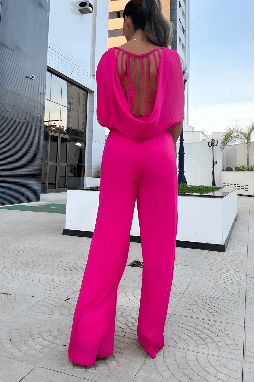 EMELIA | Mouwloze jumpsuit met wijdvallende pijpen