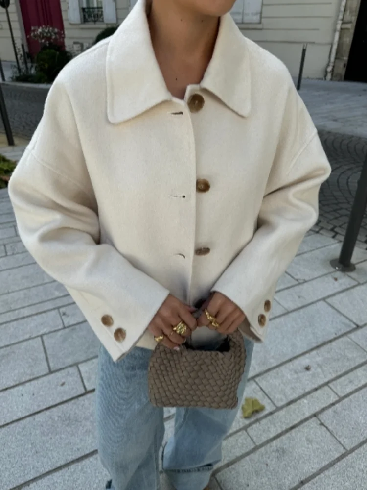 Hélené Dames Winterjas | Wolmix, Oversized Kraag en Knoopsluiting 5