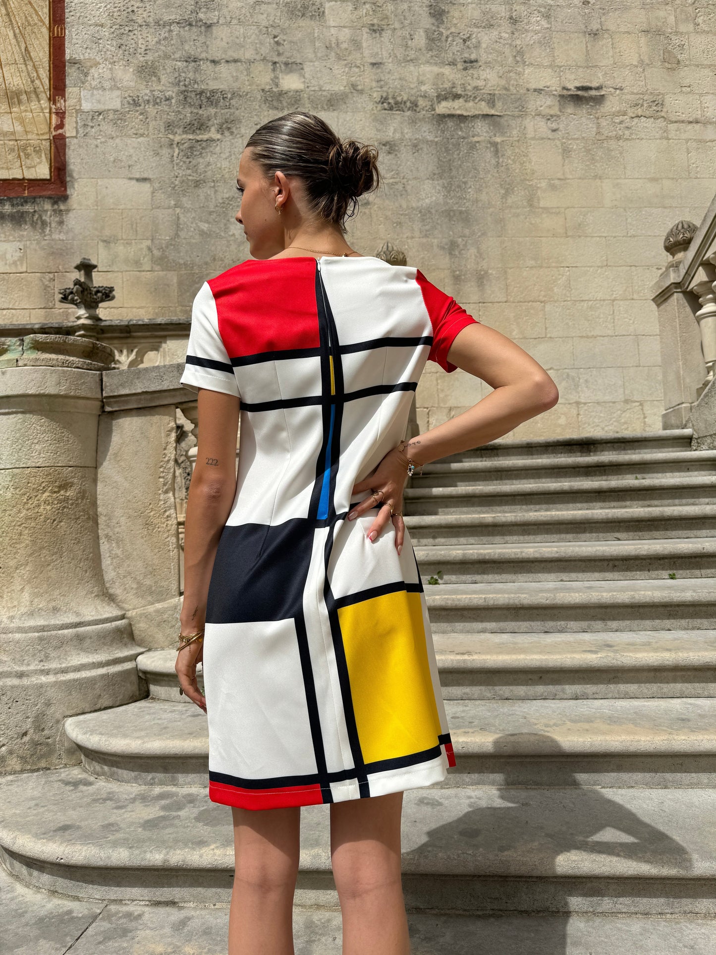 Lina – Retro Mini Jurk met Mondriaanprint