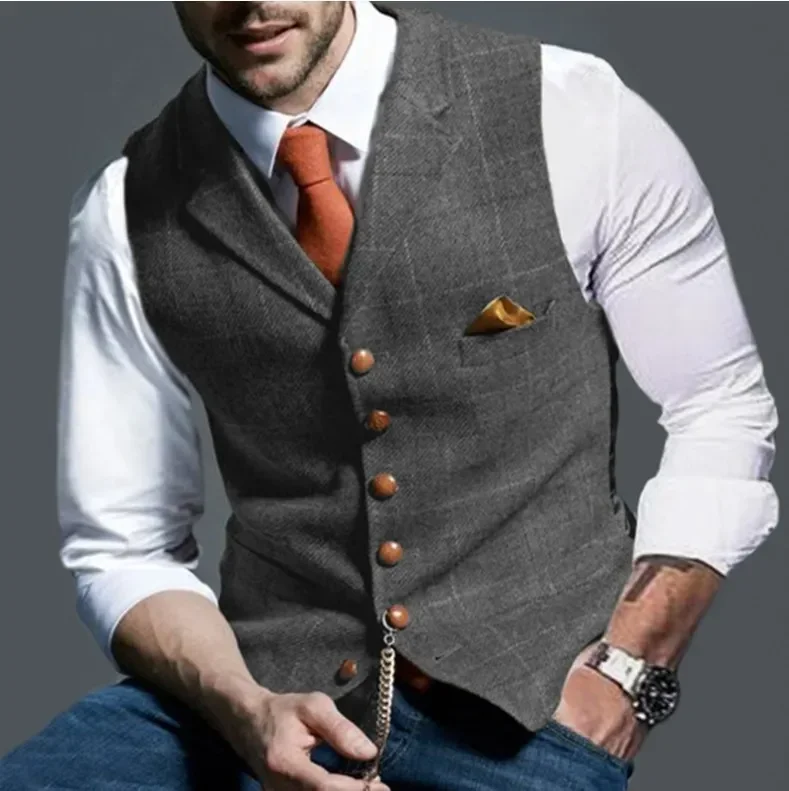 Marlon | Herenvest met Knoopsluiting en Borstzakdetail