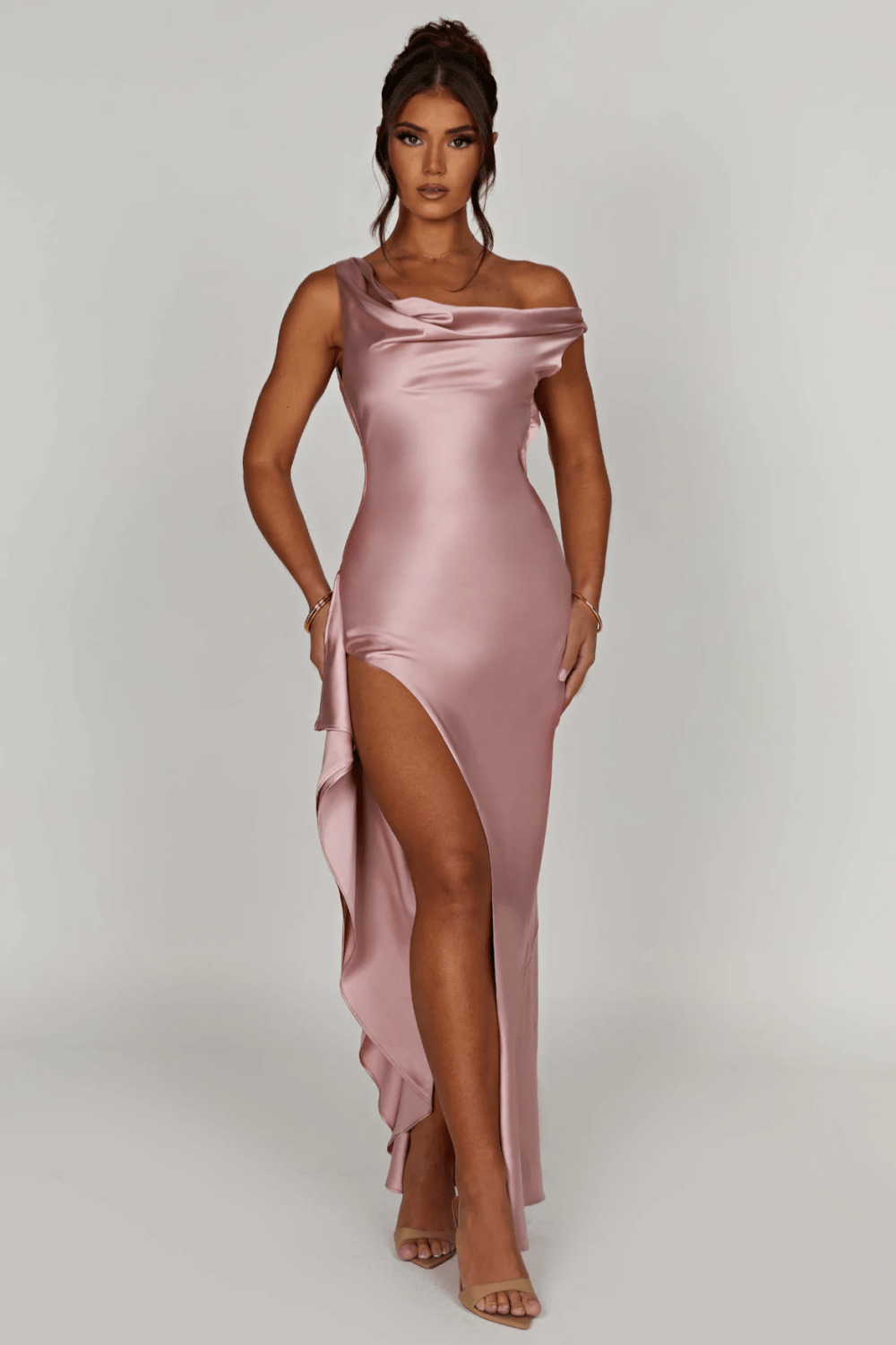 SERAPHINA | Off-shoulder maxi-jurk van luxe satijn
