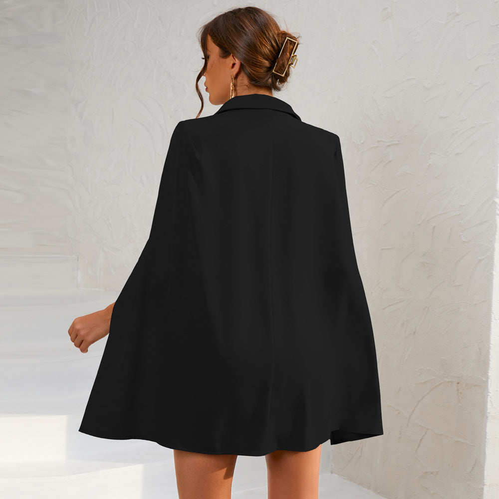 Sloane | Zwarte Cape Blazerjurk met Gouden Details