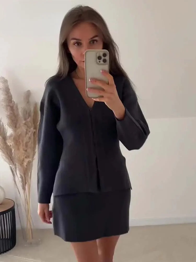 MIREILLE – Chique Blazer & Rok Set voor een Zelfverzekerde Look