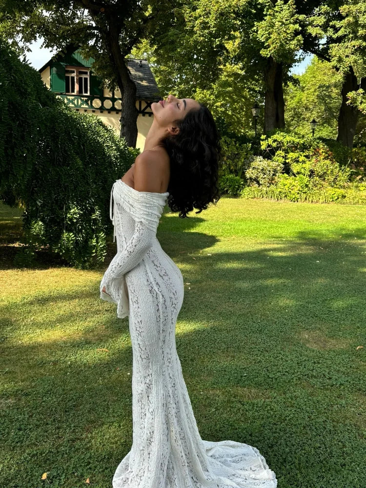 Noémie – Elegante Off-Shoulder Maxi Jurk met Kant en Ruffles