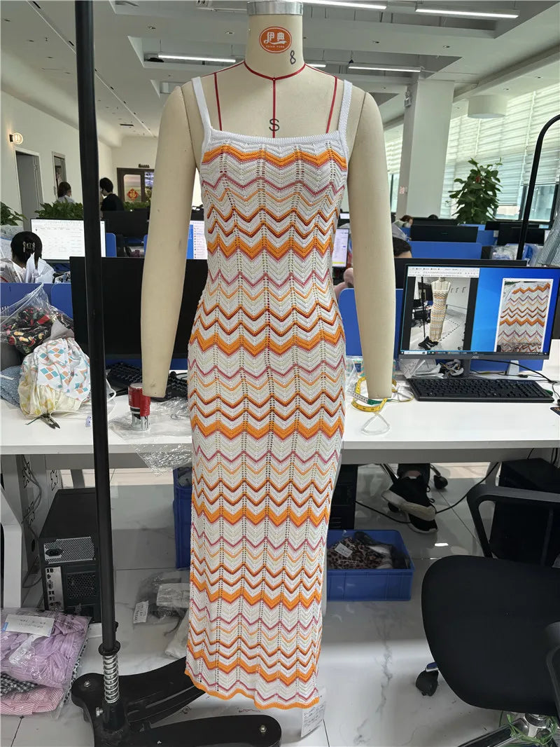 ZARELLA | Bohemian slip dress met open rug en golvend patroon