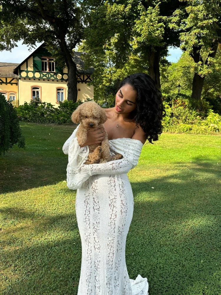 Noémie – Elegante Off-Shoulder Maxi Jurk met Kant en Ruffles