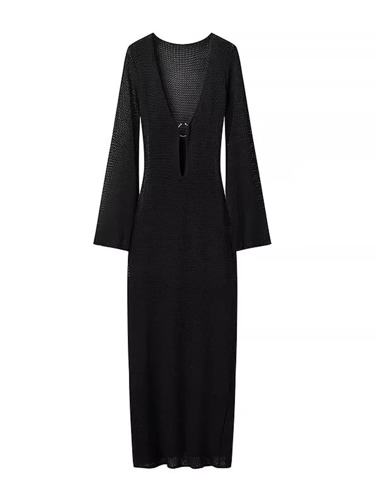 Solaré – Sexy Gehaakte Maxi Jurk met Flared Mouwen
