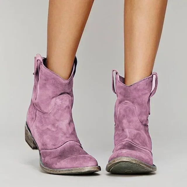 WYNONA | Cowboy Enkellaarsjes met Borduurdetails en Stoere Twist