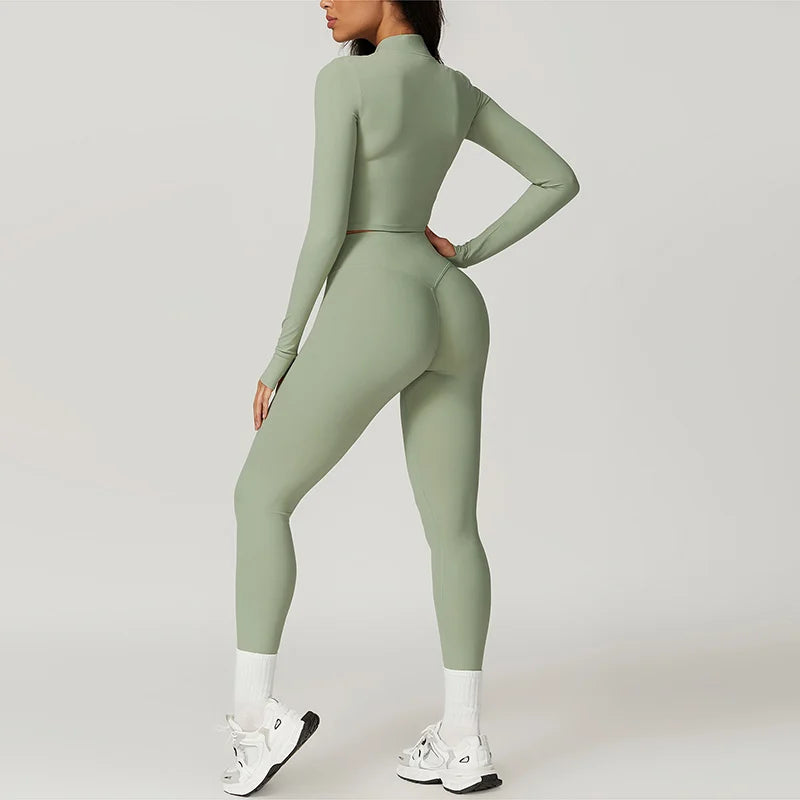 NYRA | Naadloze Sportset met Sculptende Pasvorm en Ademend Comfort