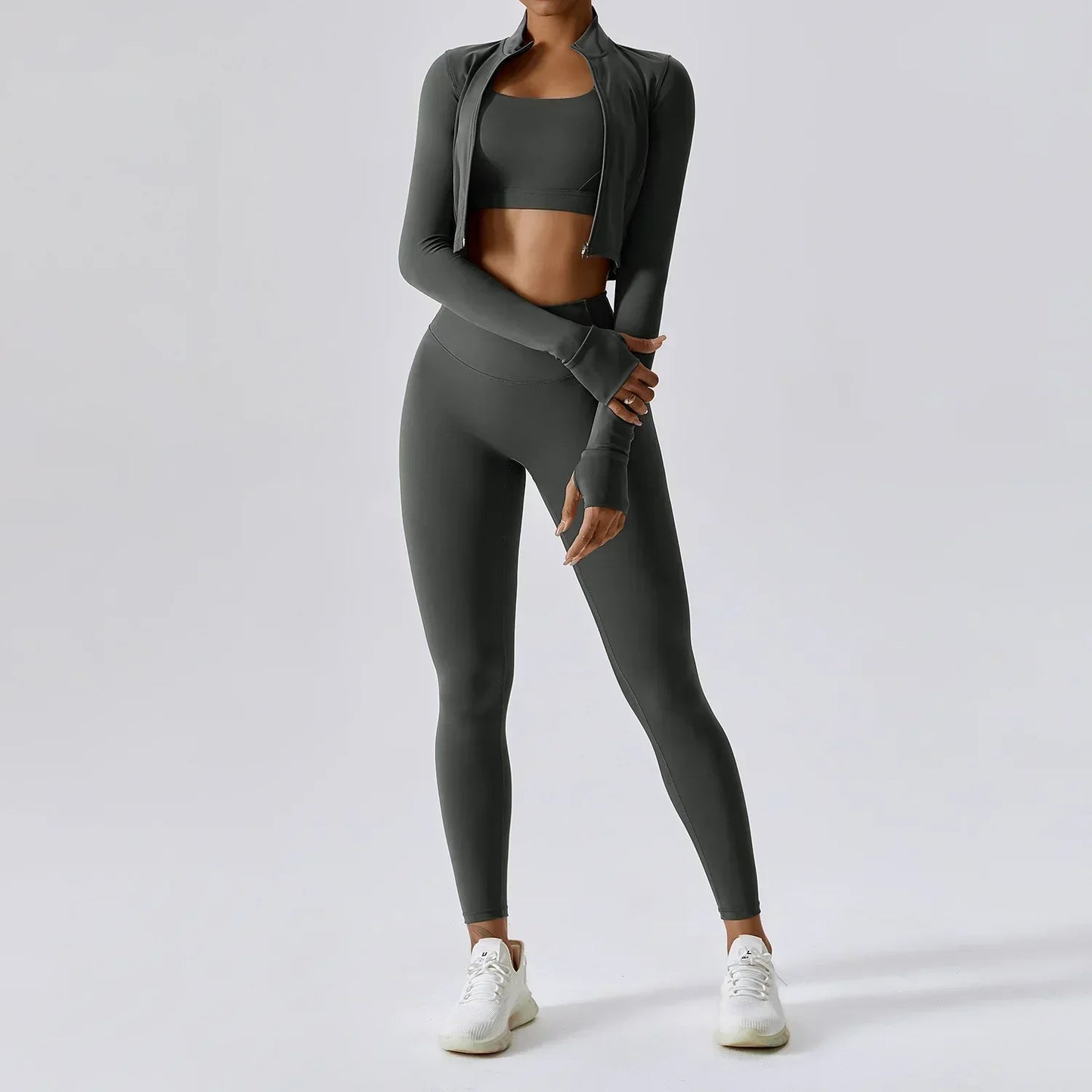 NYRA | Naadloze Sportset met Sculptende Pasvorm en Ademend Comfort