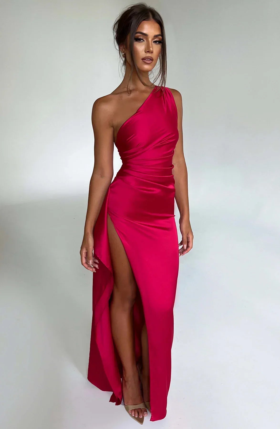IRINA | Satijnen One-Shoulder Splitjurk voor Speciale Gelegenheden