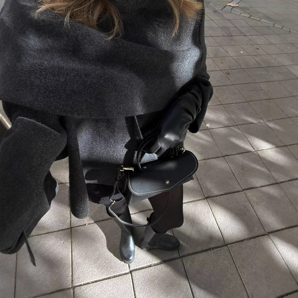 Oversized wollen jas met knoopsluiting en luxe voering