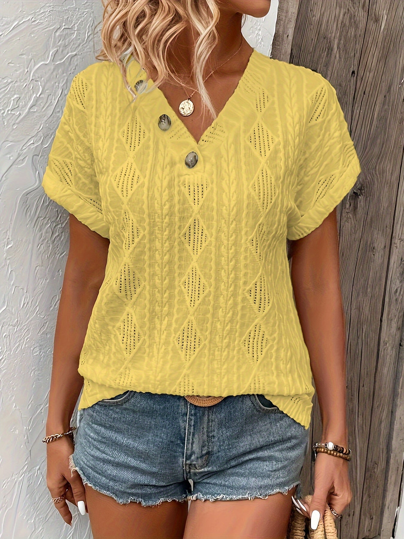 ALMA | Gebreide V-Hals Top met Knoopdetail