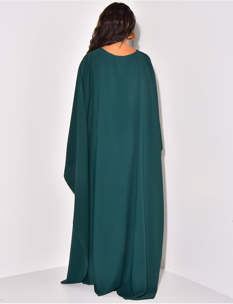 MARÉLIA | Cape-jurk met vloeiende pasvorm en verstelbare taille