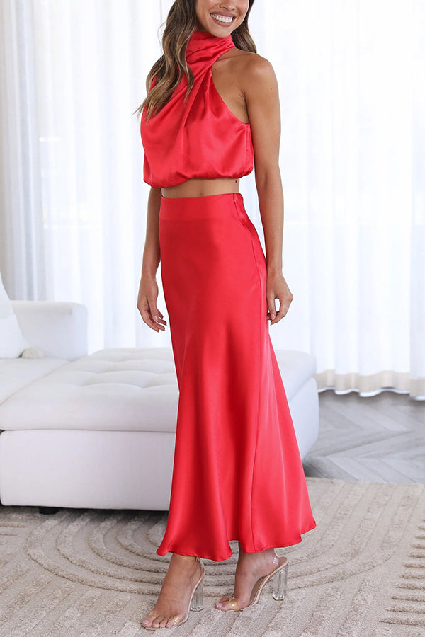 SALVINA | Satijnen Two-Piece Set met Haltertop & Vloeiende Maxi-Rok