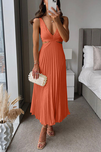 Elunara | Midi-Jurk met Geplooide Rok en Subtiele Cut-Outs