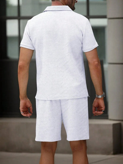 Beige heren polo & shorts set – minimalistische zomerset met relaxte uitstraling