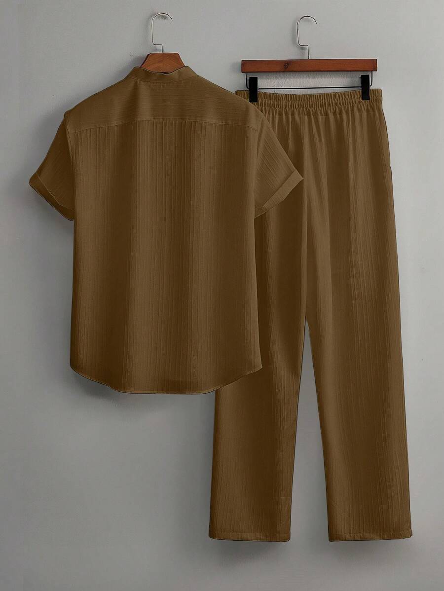 Zwart heren co-ord set met opstaande kraag – moderne Japanse stijl met luxe uitstraling