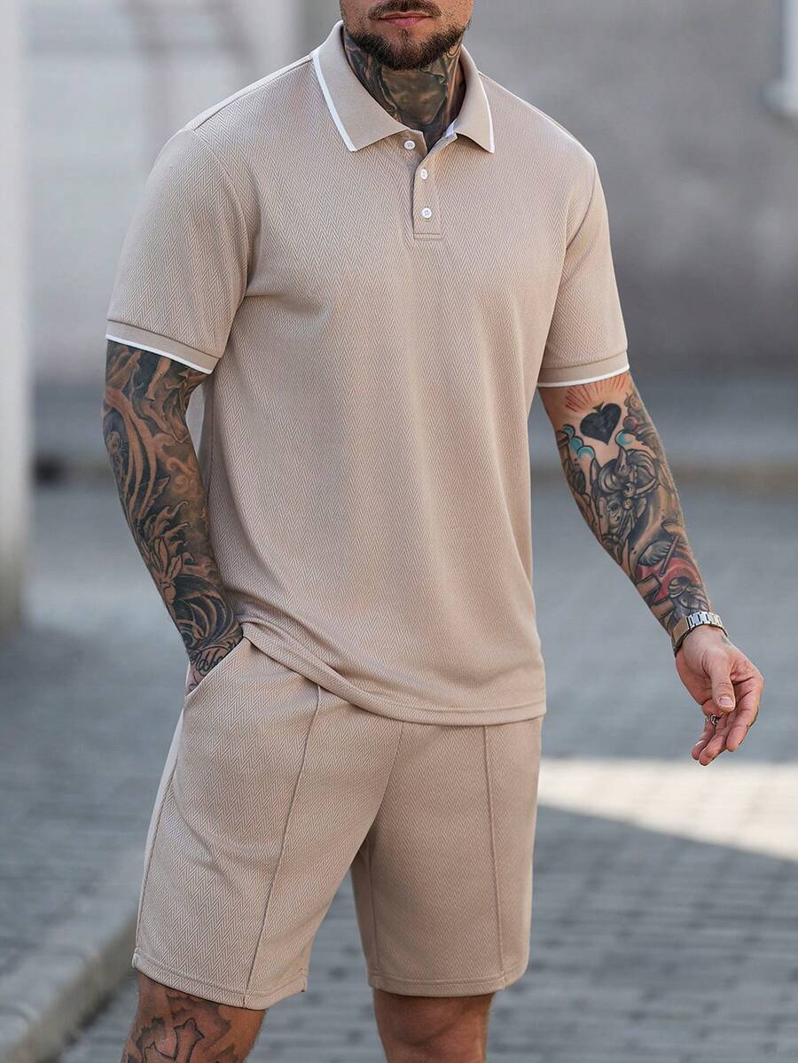 Beige heren polo & shorts set – minimalistische zomerset met relaxte uitstraling