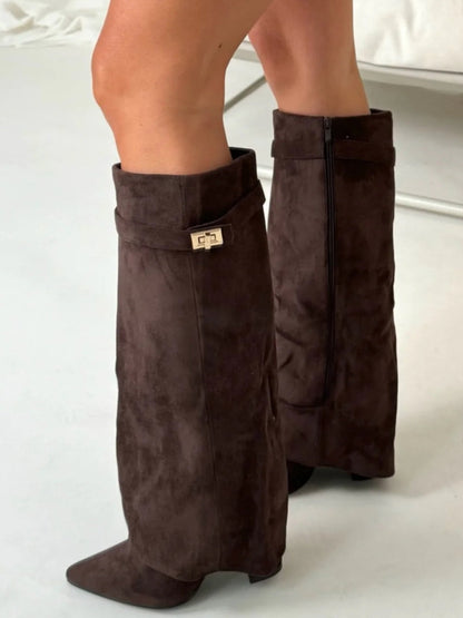 ALVINA | Luxe Suèdelook Hoge Laarzen met Gouden Accent
