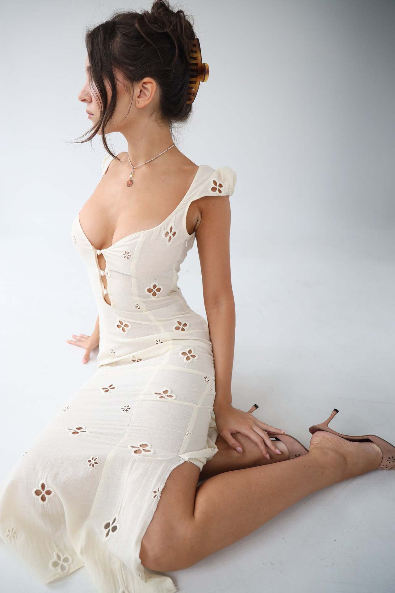 Isabella - Vintage Geborduurde Fishtail Midi-jurk | Romantisch, Elegant & Ademend