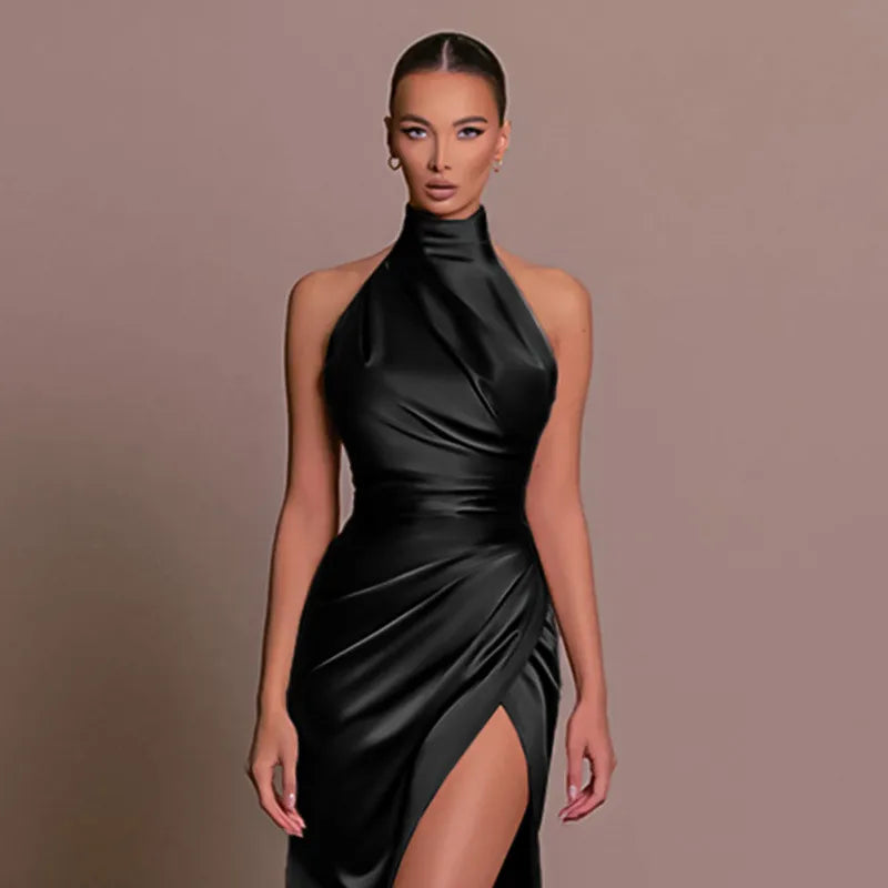 AMARA | Luxe Halterjurk met Split – Perfect als Bruiloftsgast
