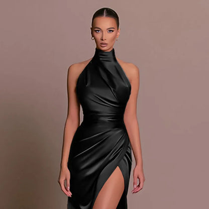 AMARA | Luxe Halterjurk met Split – Perfect als Bruiloftsgast