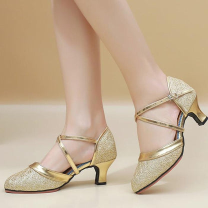 Vienna | Elegante Hakken met Buckle Straps en Glansafwerking