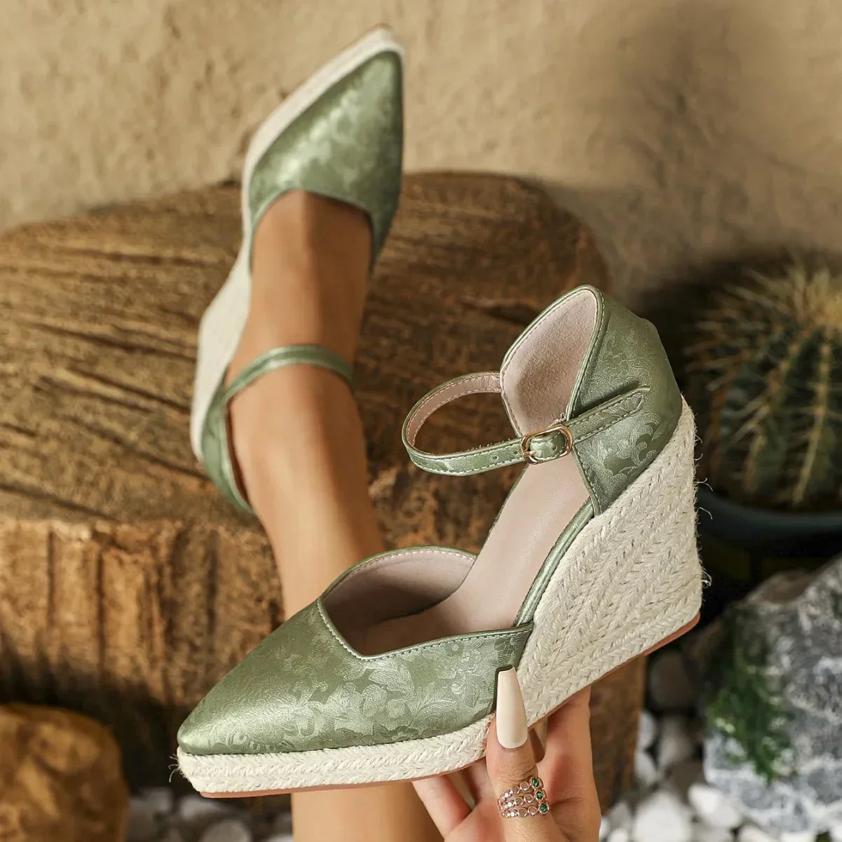 ALVINA | Espadrille Sleehakken met Puntneus en Enkelband 3