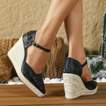 ALVINA | Espadrille Sleehakken met Puntneus en Enkelband 4