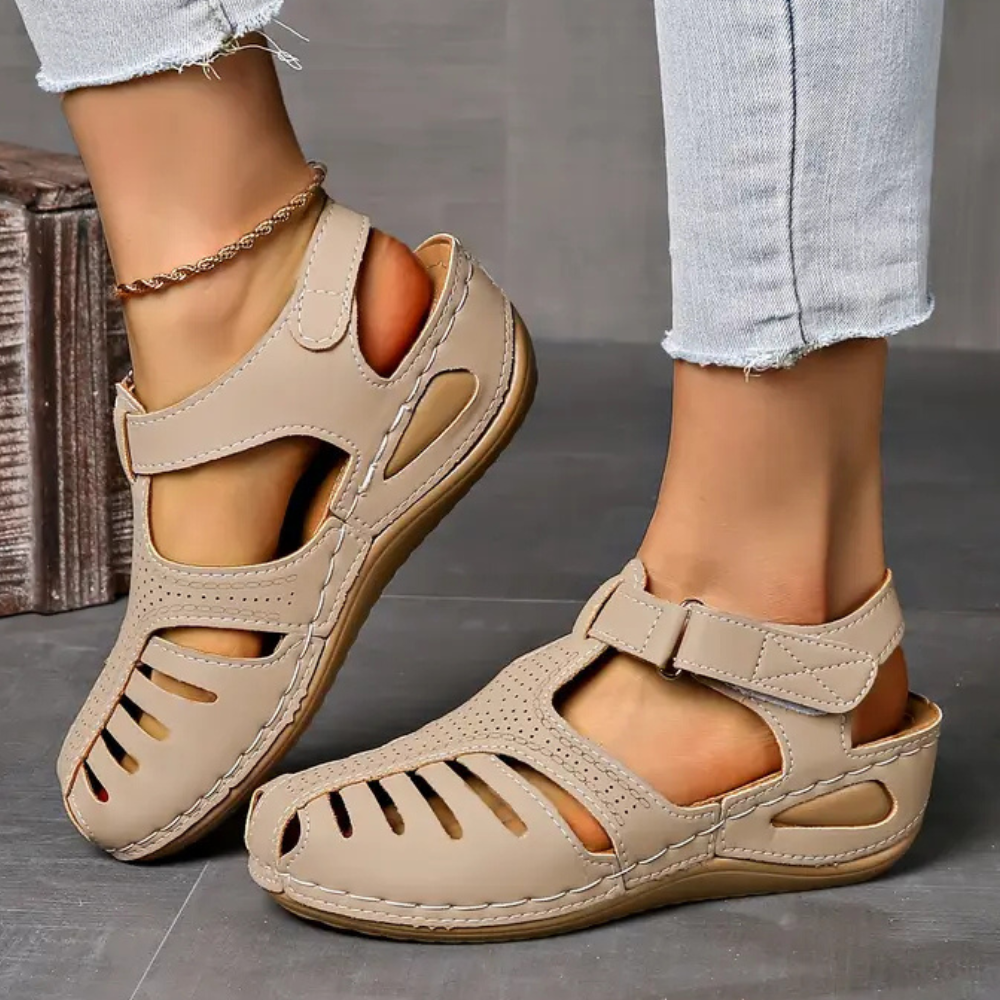 AURELIA | Tijdloze Sandalen met Stevige Bandjes 0