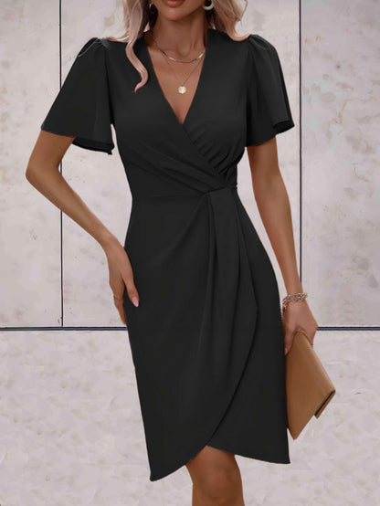 Elegante Wikkeljurk met Zwierige Mouwen | Slim Fit Cocktailjurk