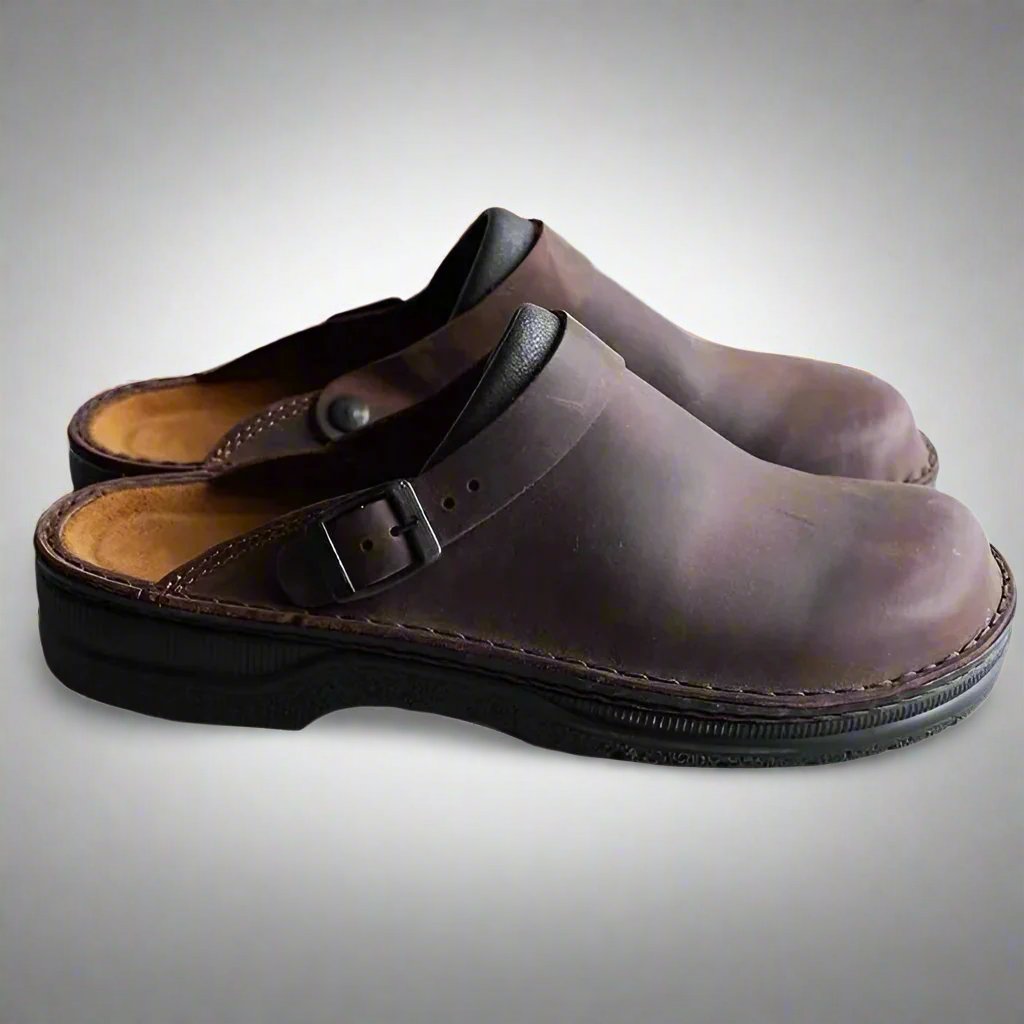 Brivon | Unisex Suède Clogs met Verstelbare Gesp 5