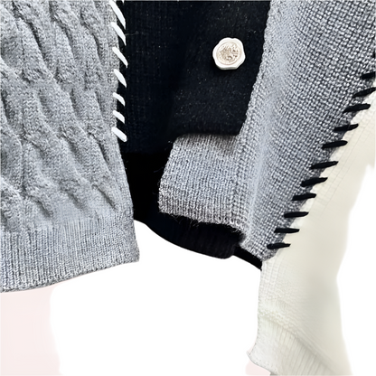 PIXIE | Asymmetrisch vest met hartapplicatie en kleuraccenten