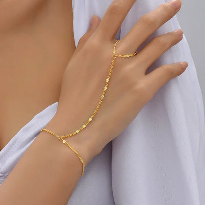 Ayanna | Goudkleurige Sieradenset met Handharnasdetail