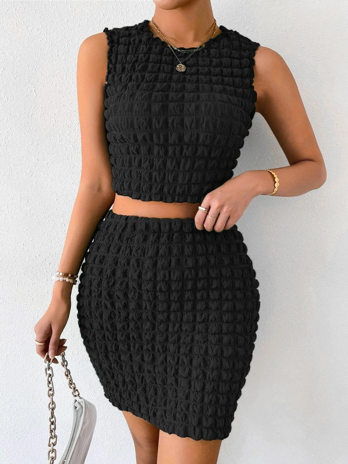 DARINKA | Bubble-textuur crop top & high-waisted rok set 0