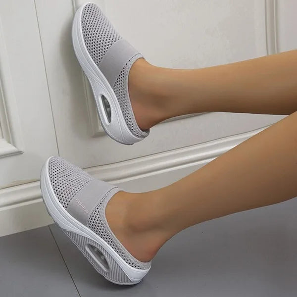 Hilde Dames Sandalen | Orthopedisch, Sleehak en Schokabsorberend Design 4