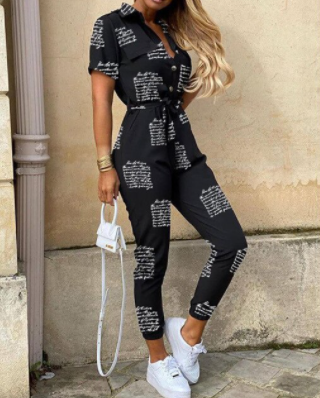 ISALINE | Minimalistische Jumpsuit met Elegante Knoopsluiting 6