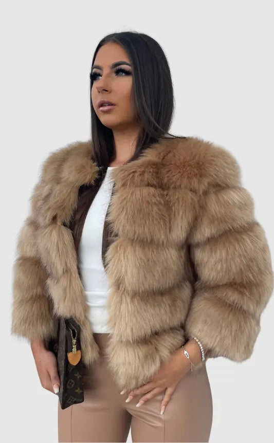 Lange Dames Winterjas met Faux Fur – Lichtgewicht, Getailleerd en Volledig Gevoerd voor Elegantie en Comfort