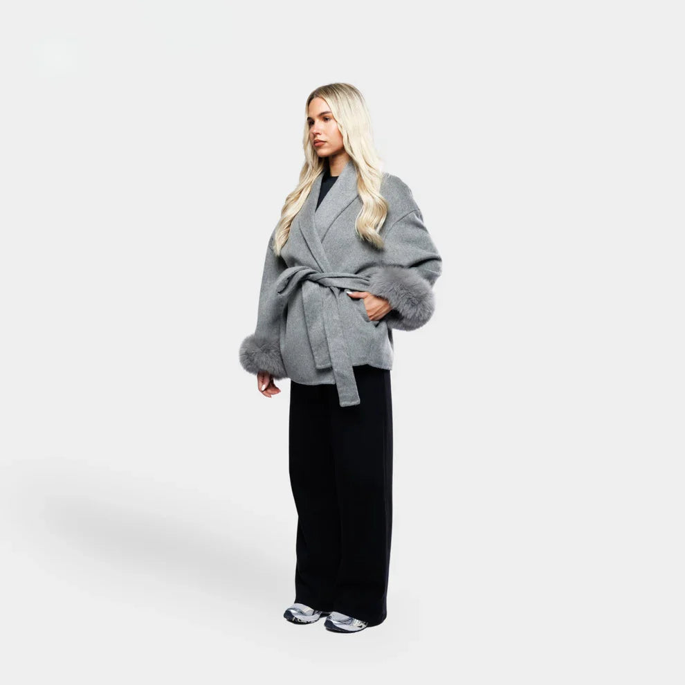 Livia Dames Winterjas | Mouwen, Elegante Strikceintuur