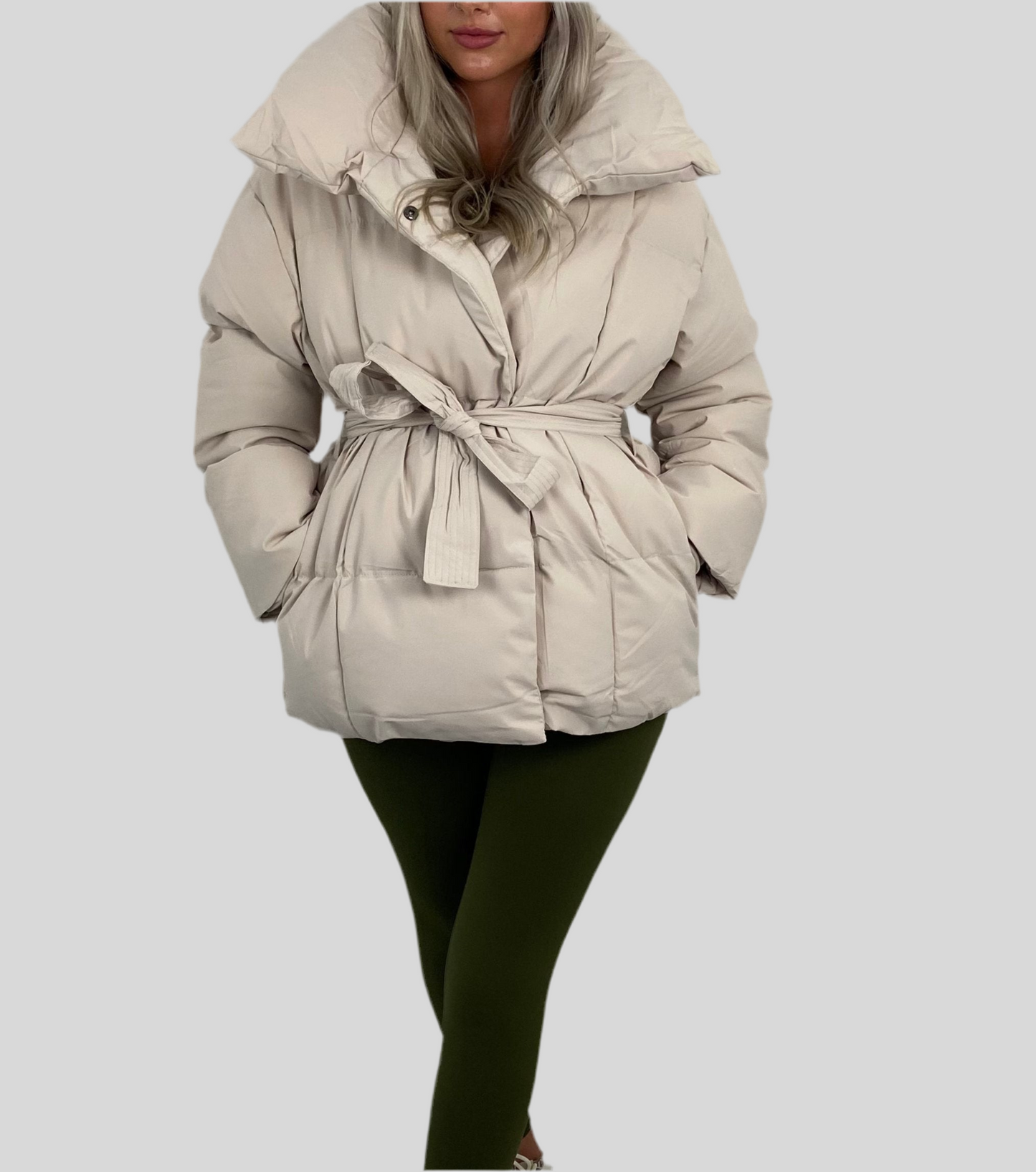 Livia Damesjas | Cropped Puffer met Riem, Trendy Ontwerp 3