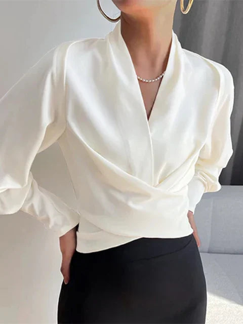 NEVINA | V-Hals Blouse met Pofmouwen en Gecentreerde Taille 2